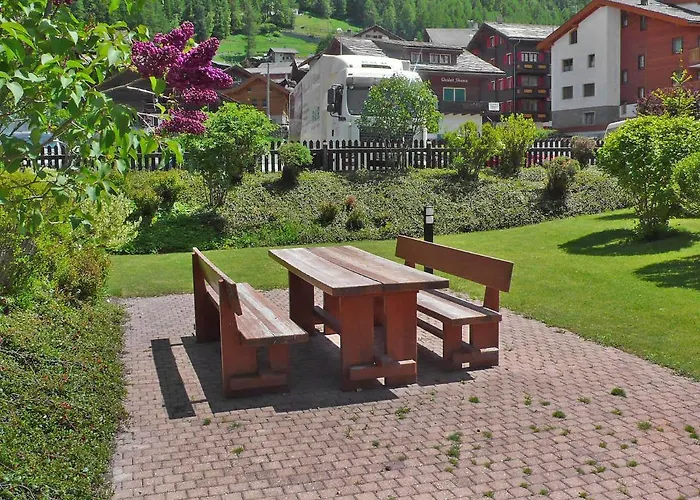 Metropol A 13 By Interhome Грахен